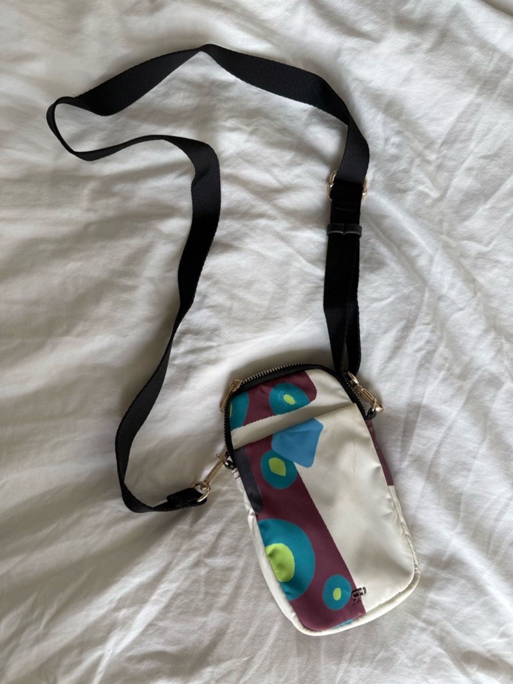 Parfois Abstract Multicolor Crossbody Phone Bag - Picture 3 of 7